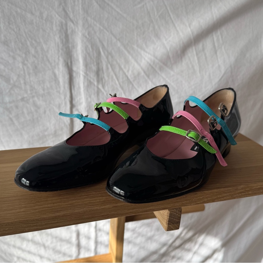 CAREL Ariana black patent with multi color strap 37 7 EUC Mary Jane